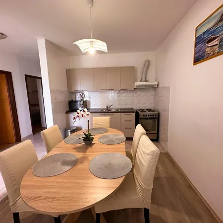Lucija Apartament