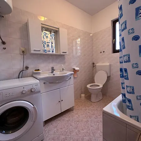 Lucija * Ζαντάρ