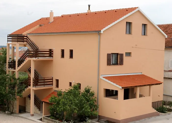 Lucija *